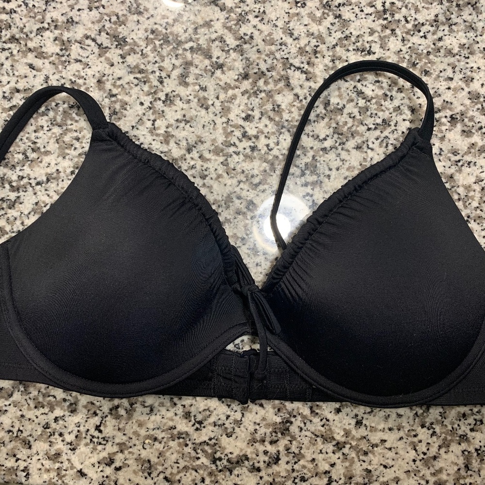 NWT VICTORIA SECRET BIKINI SWIMSUIT TOP